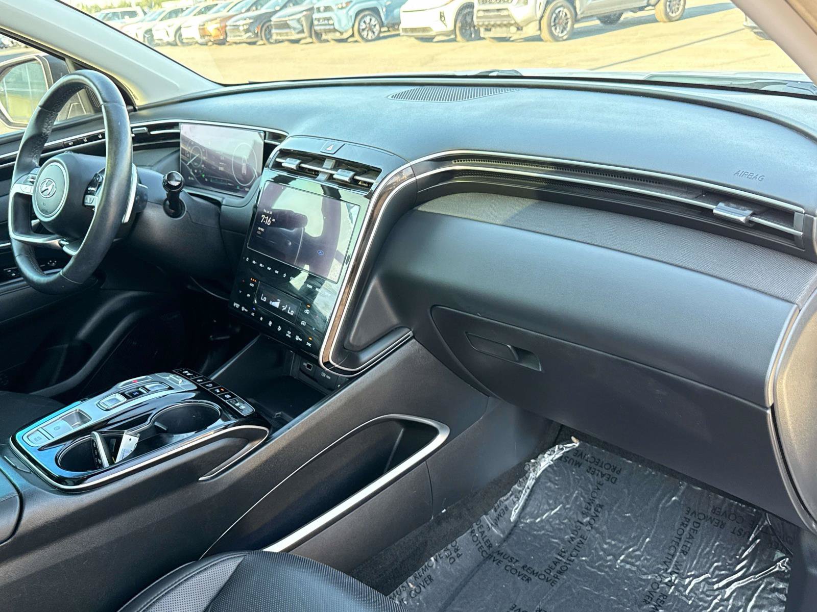 Used 2022 Hyundai Tucson Limited AWD/4WD image 19
