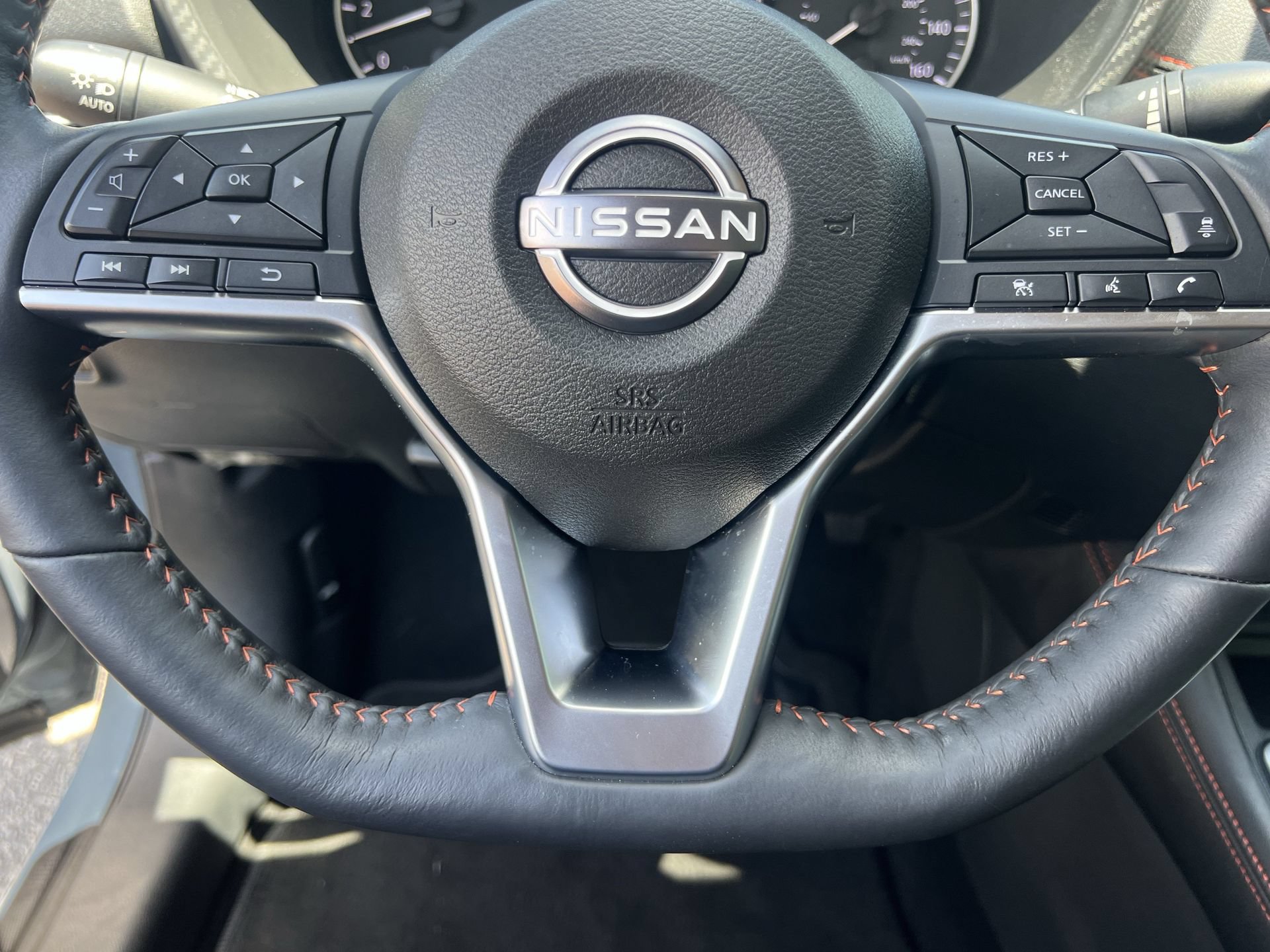Used 2025 Nissan Sentra SR w/ SR Premium Package FWD image 9
