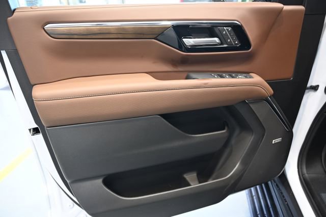 New 2026 Chevrolet Suburban High Country AWD/4WD image 31