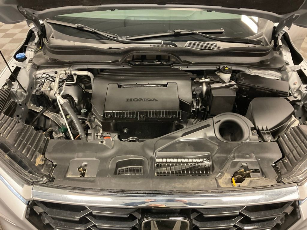 Used 2023 Honda Pilot Touring image 14