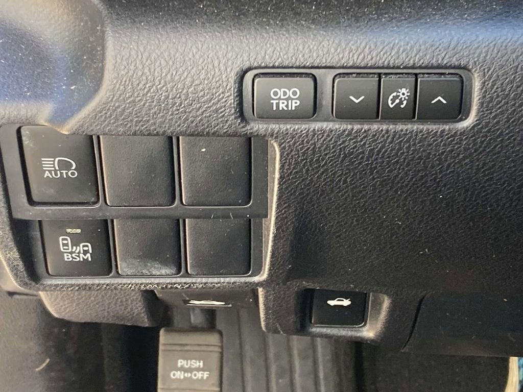 Used 2020 Lexus IS 300 w/ Accessory Package 2 RWD image 19