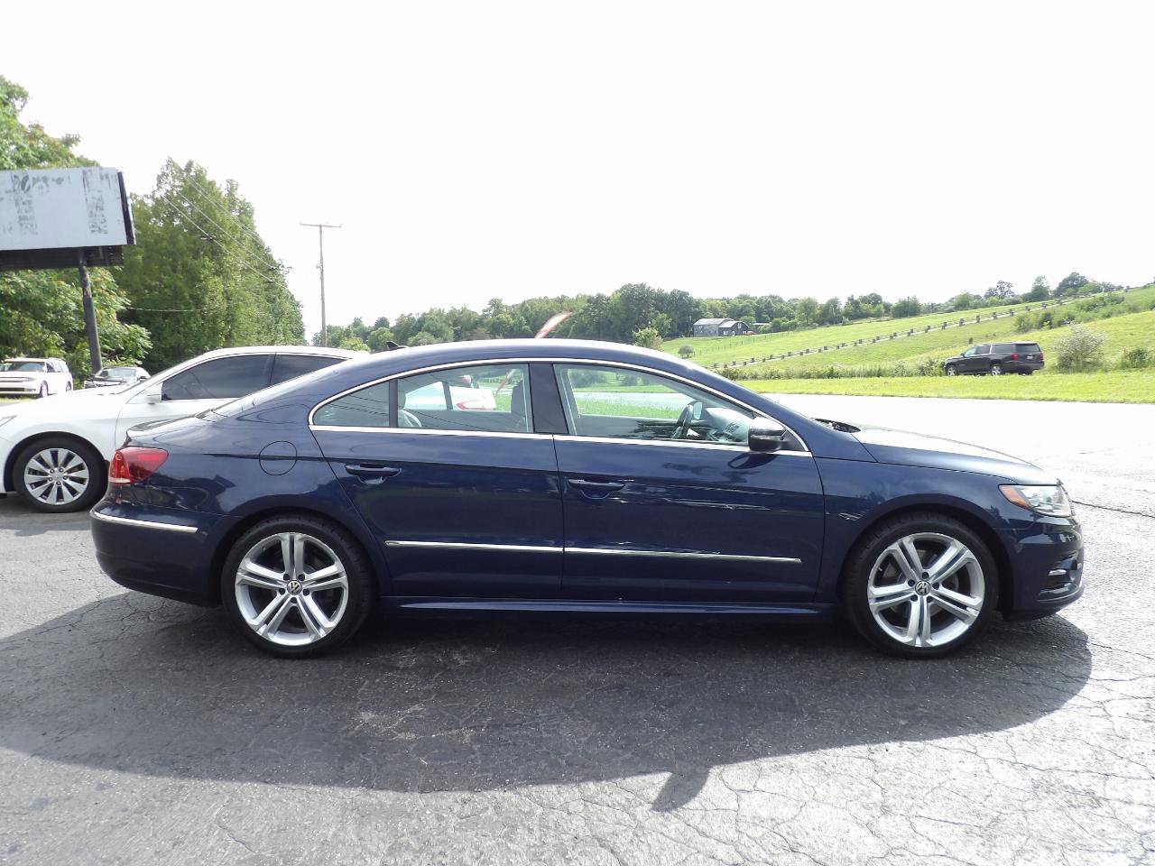 Used 2014 Volkswagen CC R-Line image 8