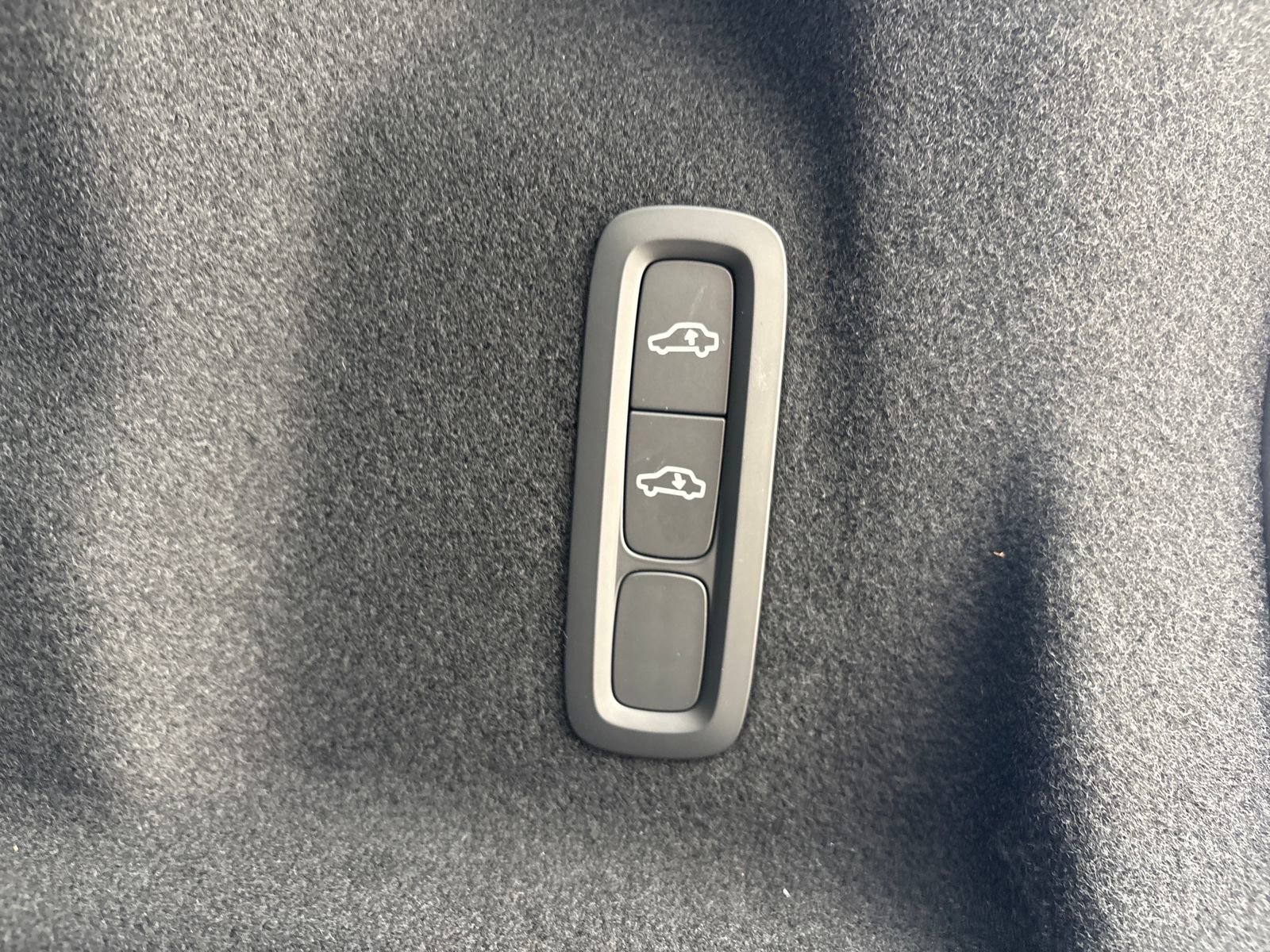 New 2026 Volvo XC60 B5 Ultra w/ Climate Package image 27