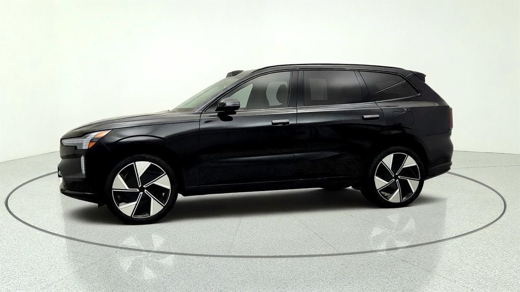 Used 2025 Volvo EX90 Ultra w/ Protection Package Premier AWD/4WD image 9