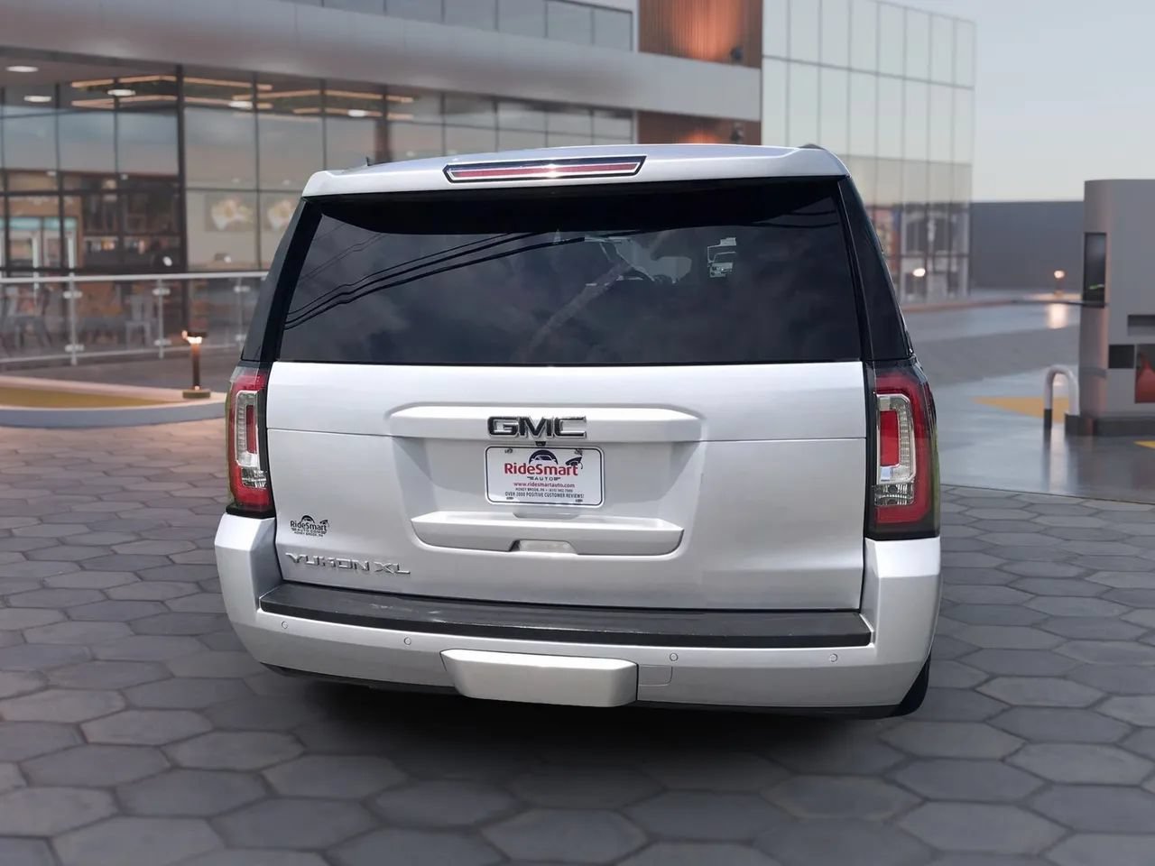 Used 2019 GMC Yukon XL SLE w/ SLE Value Package AWD/4WD image 10