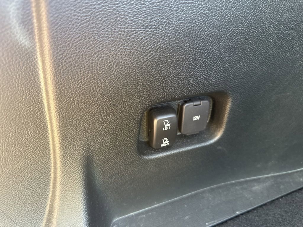 Used 2020 Ford Edge Titanium image 10