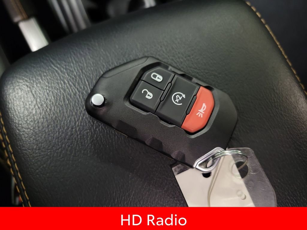 Used 2021 Jeep Gladiator Overland AWD/4WD image 16
