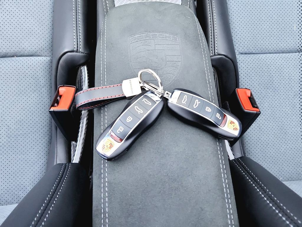 Used 2025 Porsche 718 Boxster Spyder RS image 37