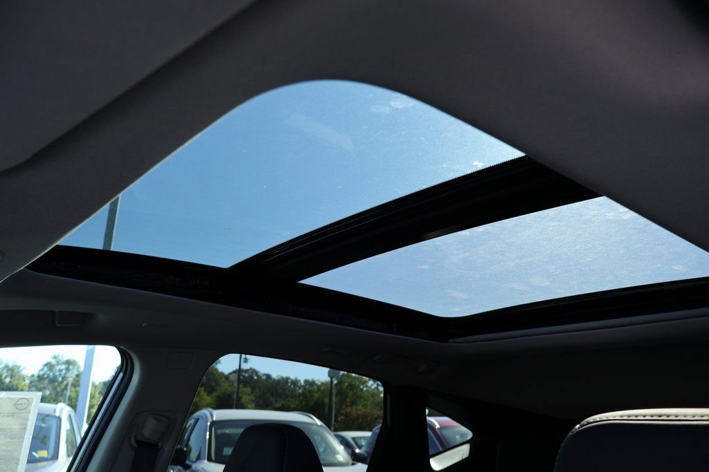 New 2026 Nissan Murano SL image 9