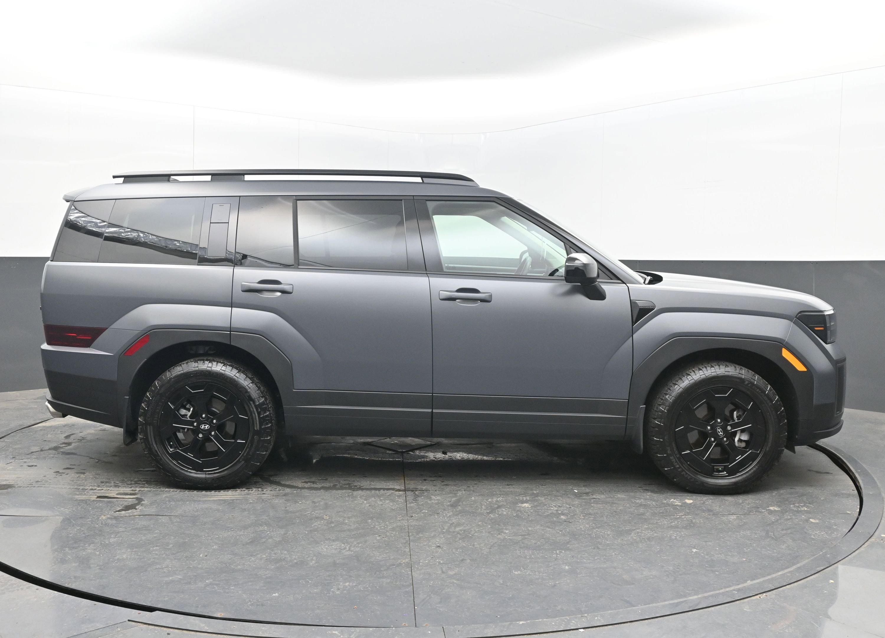 Used 2025 Hyundai Santa Fe XRT image 10