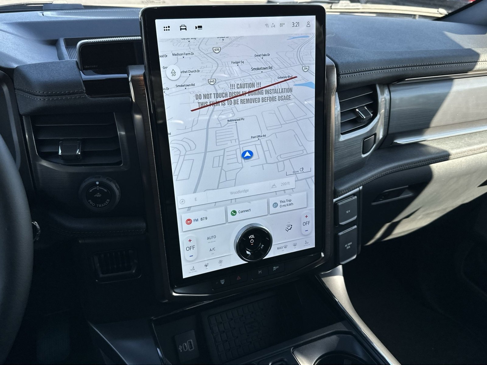 New 2025 Ford F150 Lightning Lariat image 34