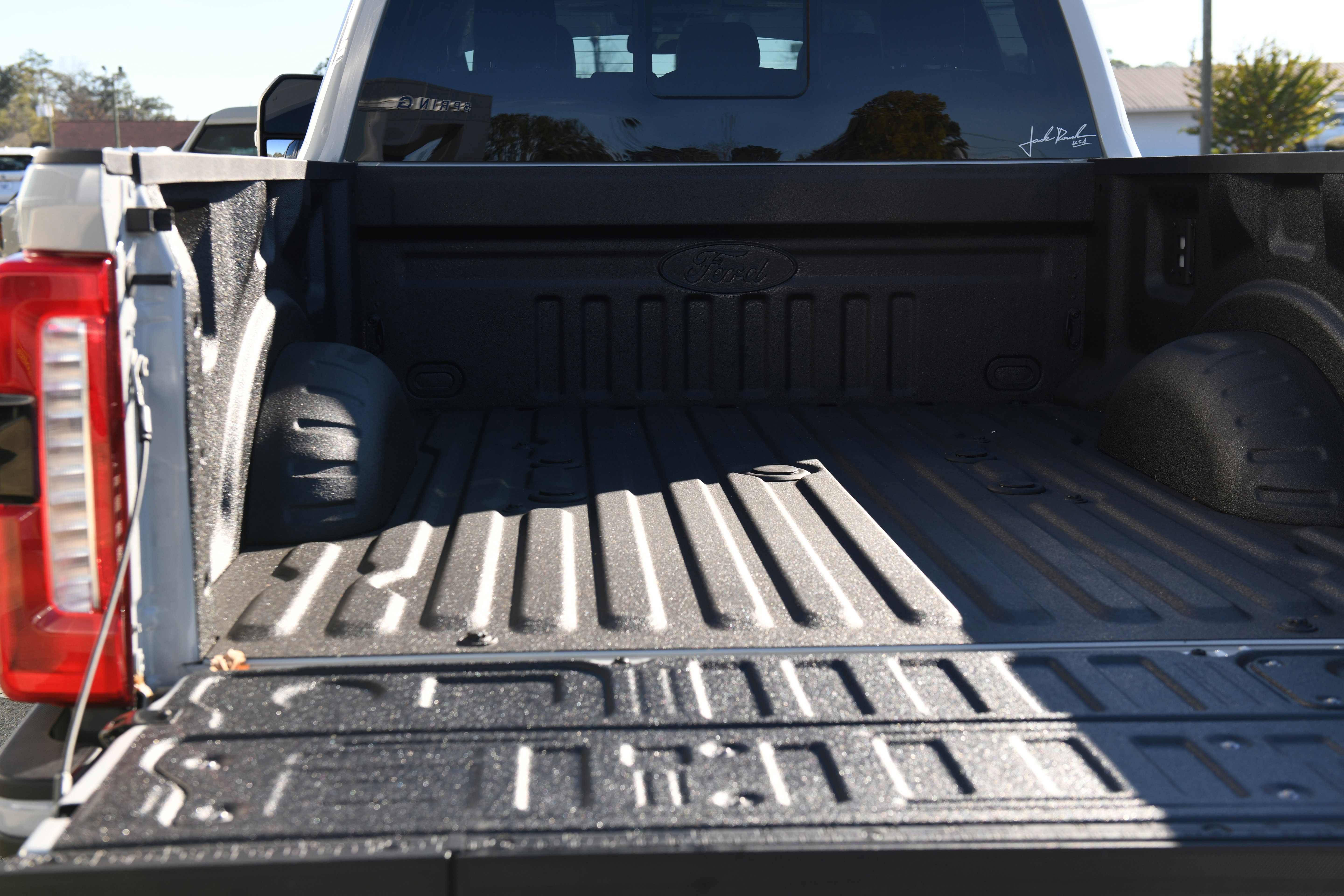 New 2026 Ford F250 Lariat w/ Black Appearance Package image 27