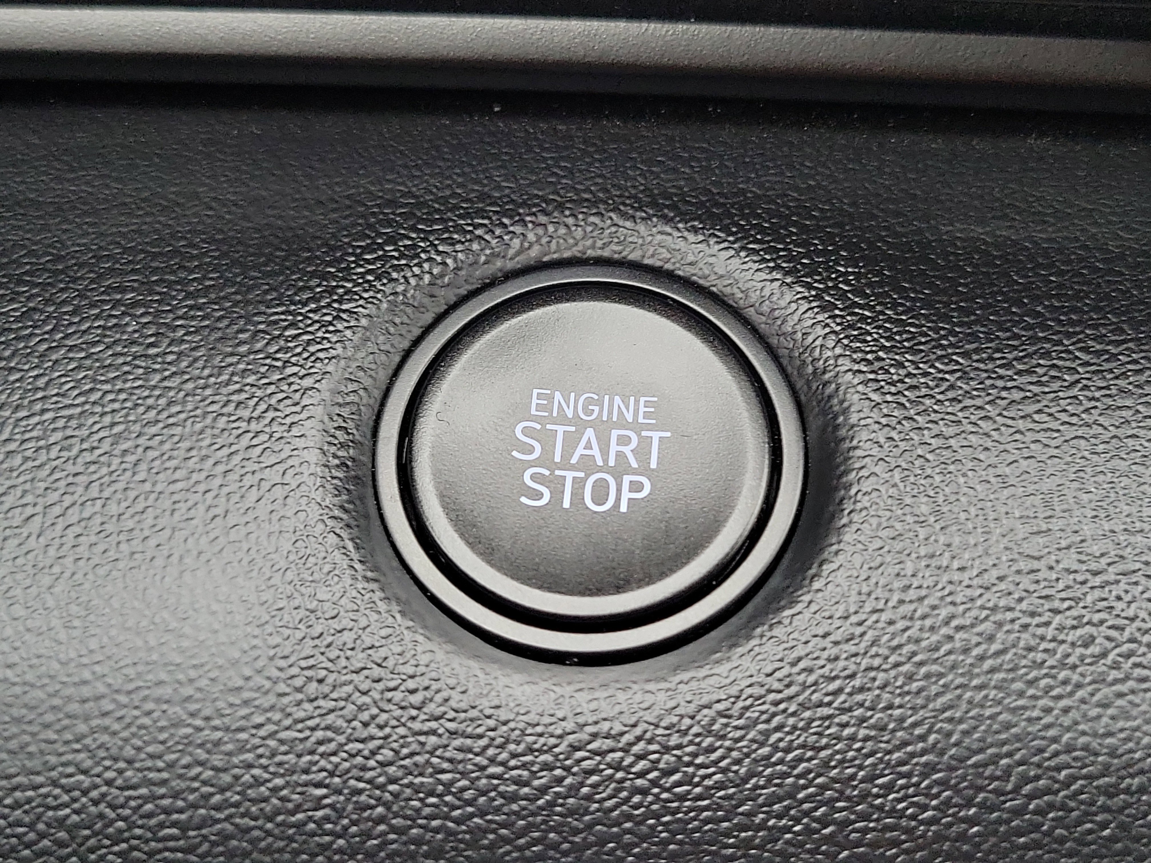 Certified 2025 Hyundai Elantra Sport w/ Cargo Package image 14