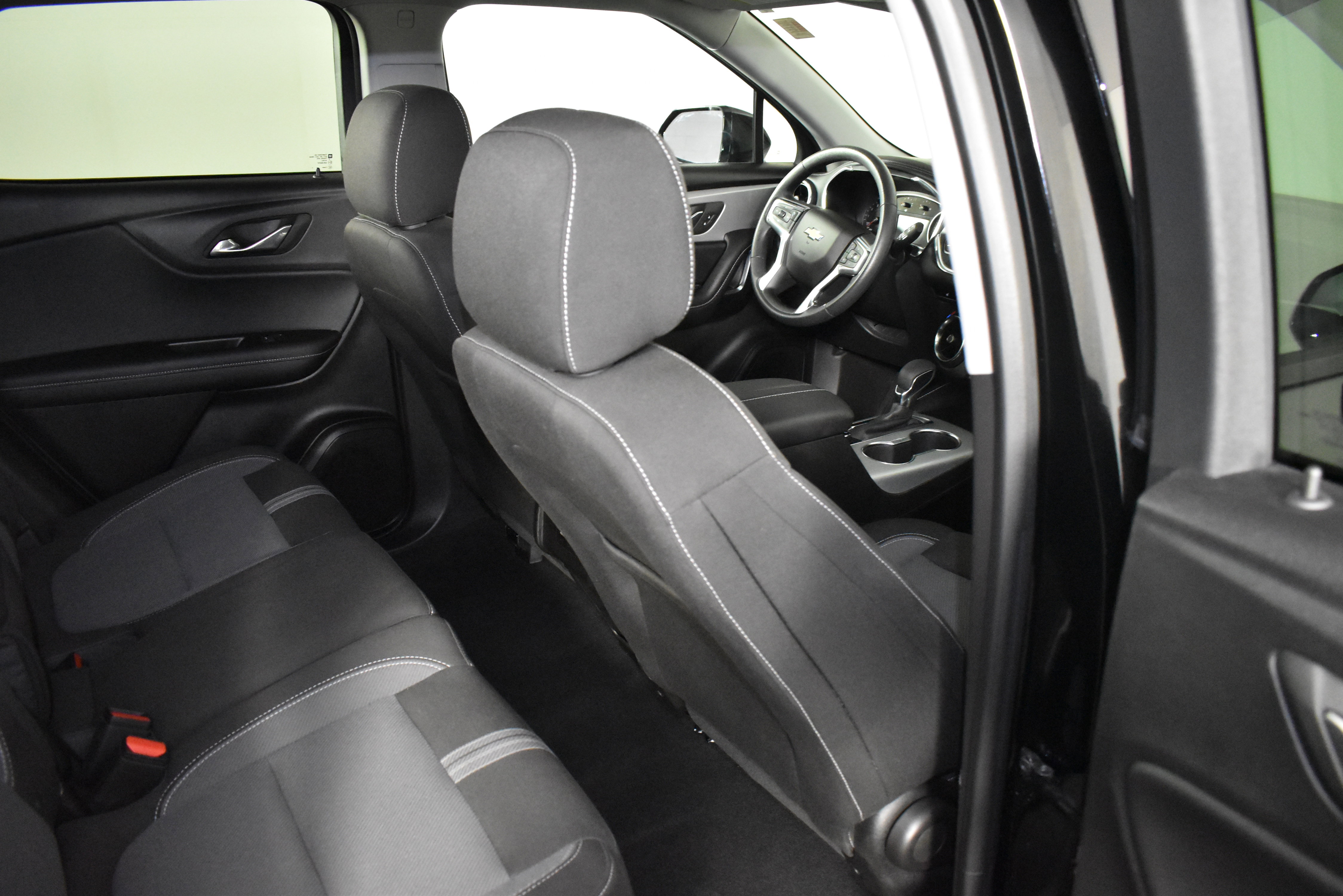 Used 2025 Chevrolet Blazer LT image 46