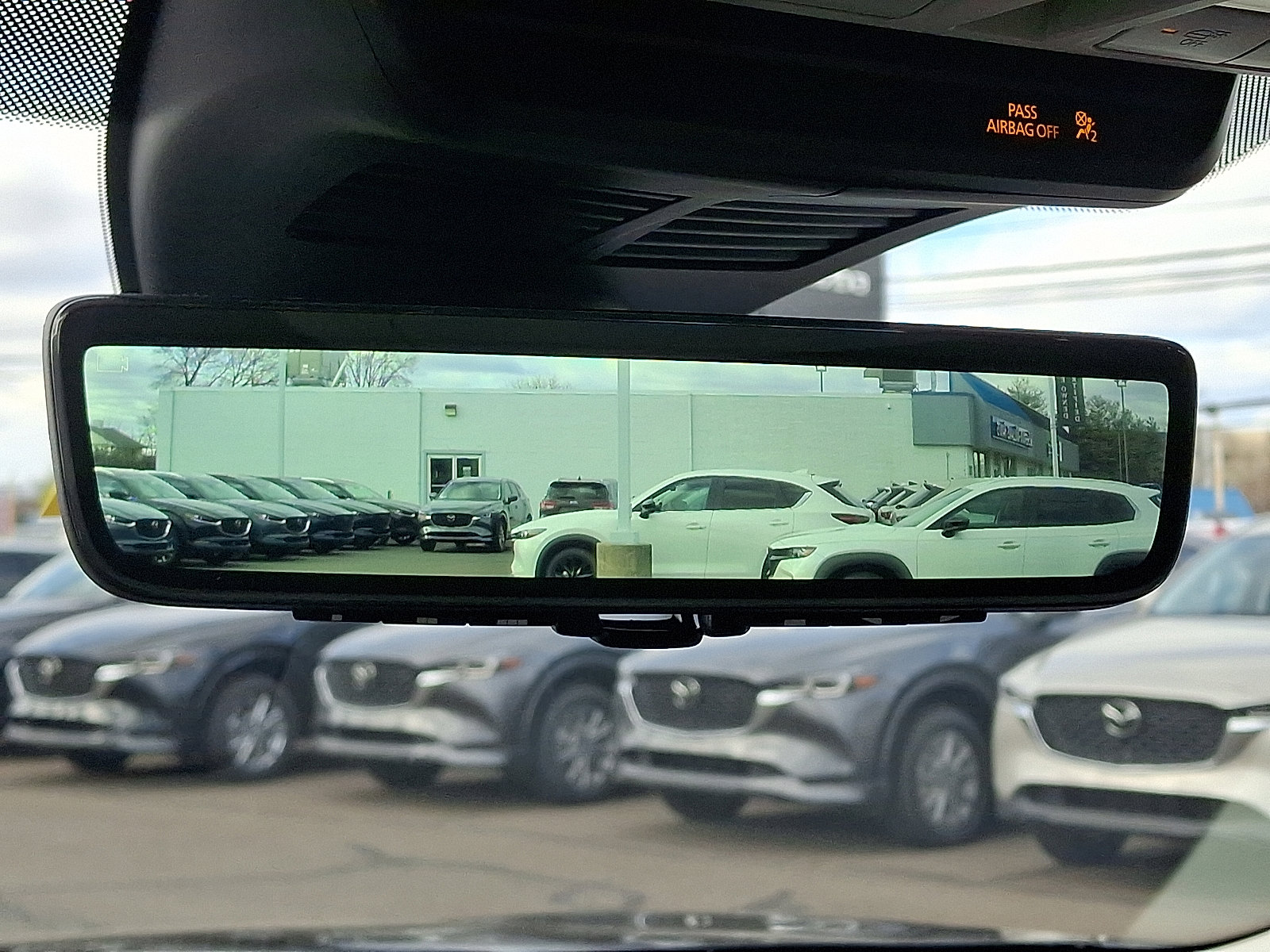 Certified 2024 MAZDA CX-90 Plug-In Hybrid w/ Premium Pkg image 29