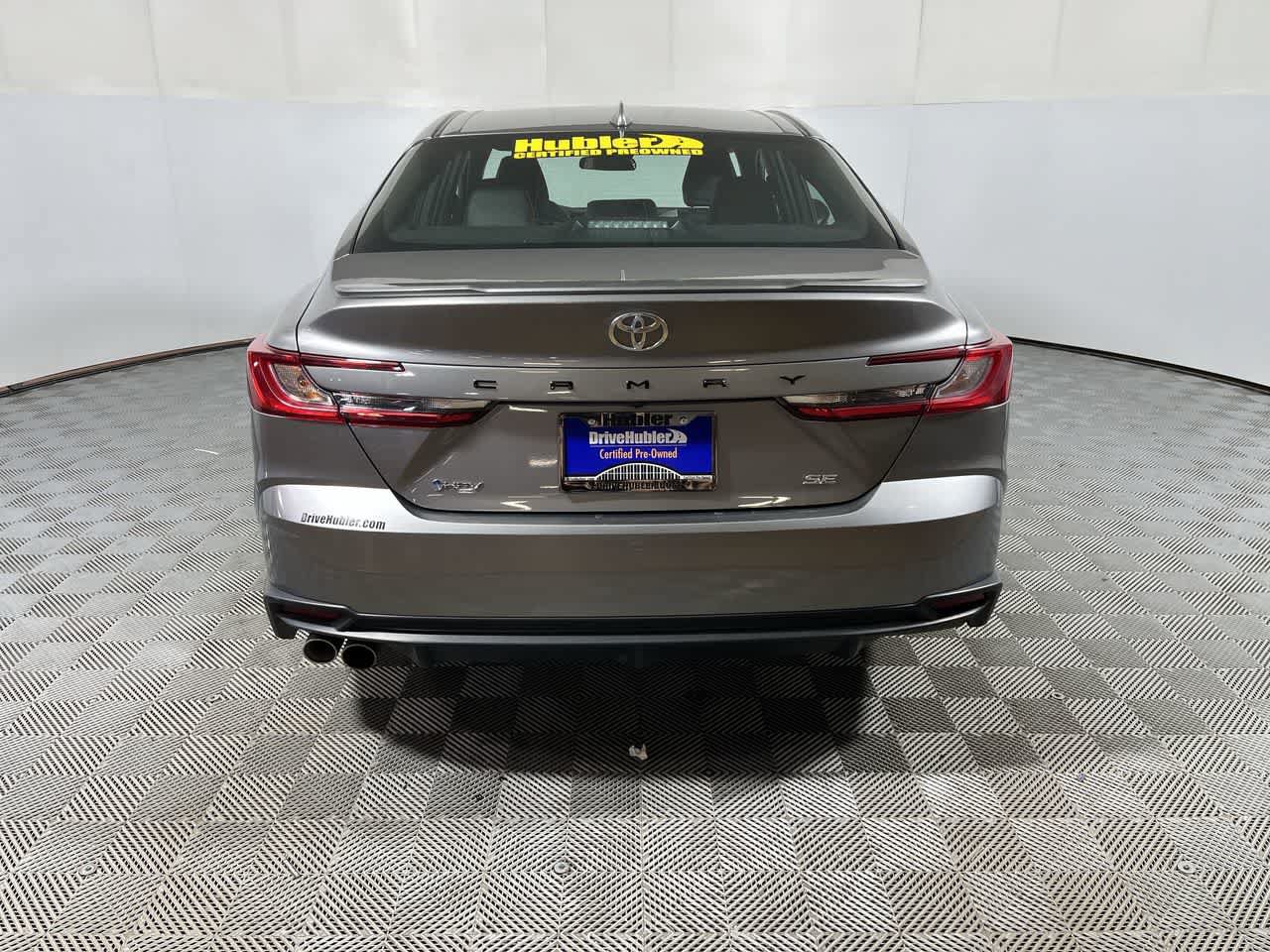 Used 2025 Toyota Camry SE FWD image 7