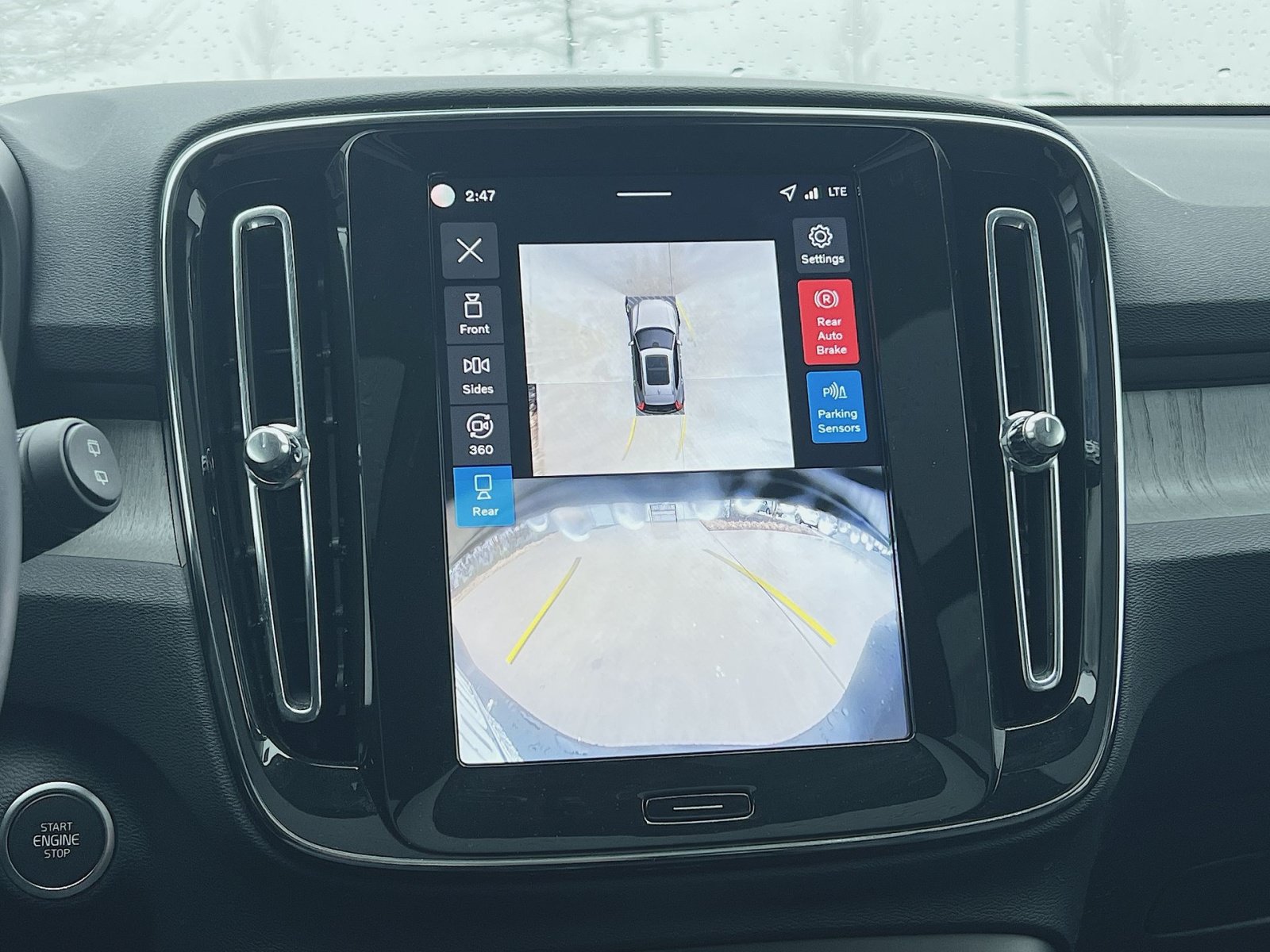 New 2026 Volvo XC40 B5 Plus w/ Protection Package Premier AWD/4WD image 19