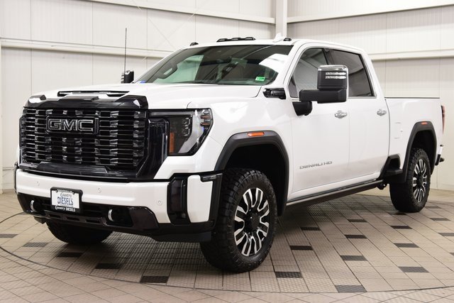 Used 2024 GMC Sierra 2500 Denali Ultimate image 3