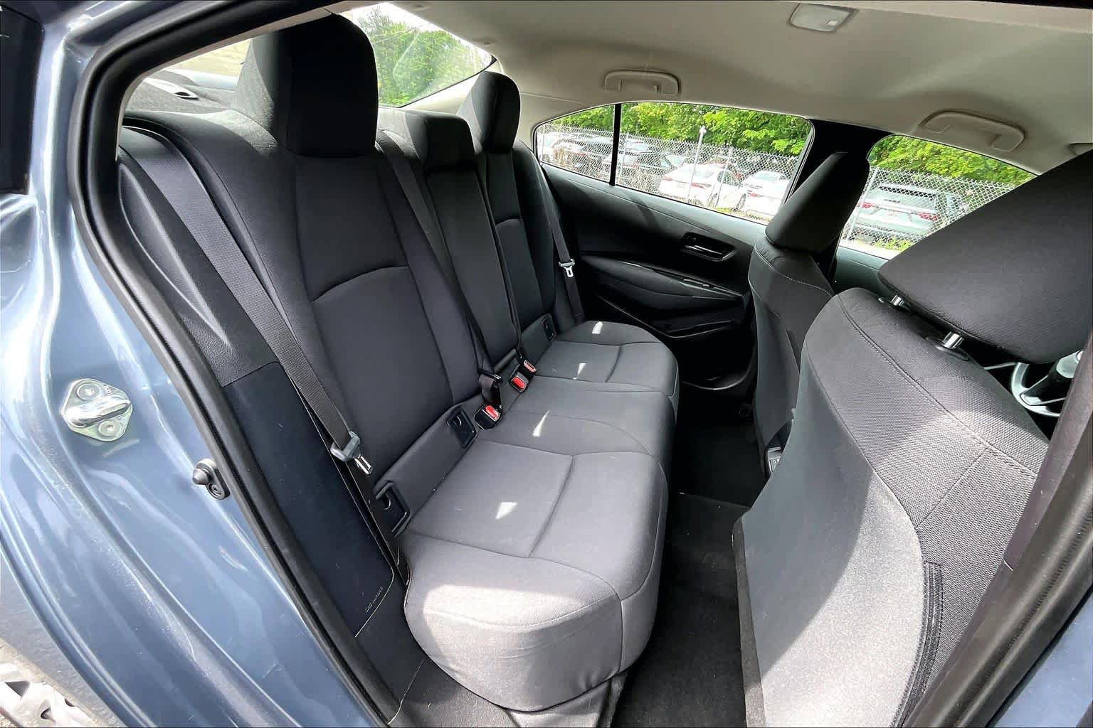 Used 2025 Toyota Corolla LE FWD image 19