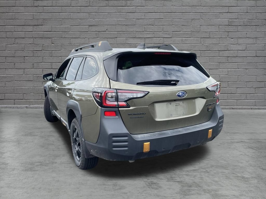 Used 2025 Subaru Outback Wilderness AWD/4WD image 3