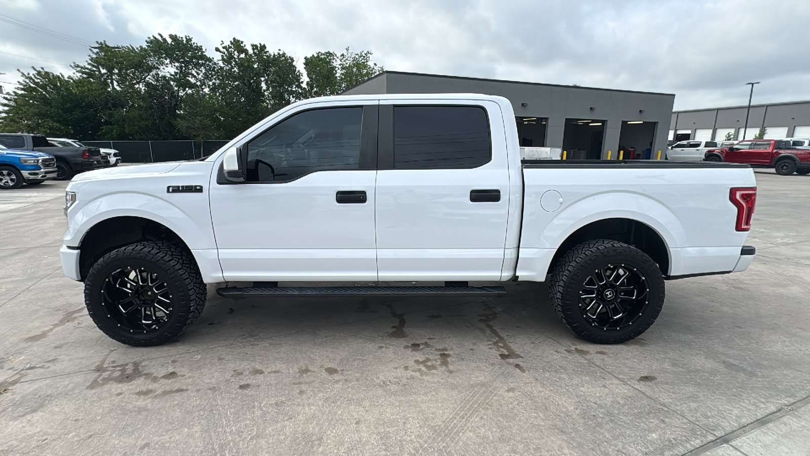 Used 2017 Ford F150 XL w/ Equipment Group 101A Mid AWD/4WD image 8