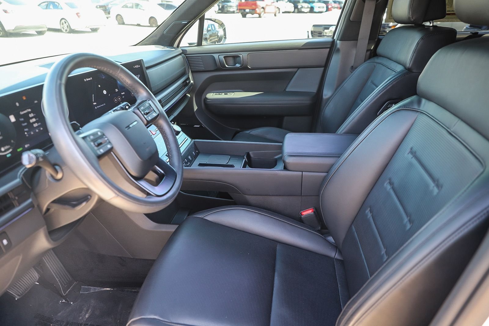 Used 2025 Hyundai Santa Fe Calligraphy AWD/4WD image 17
