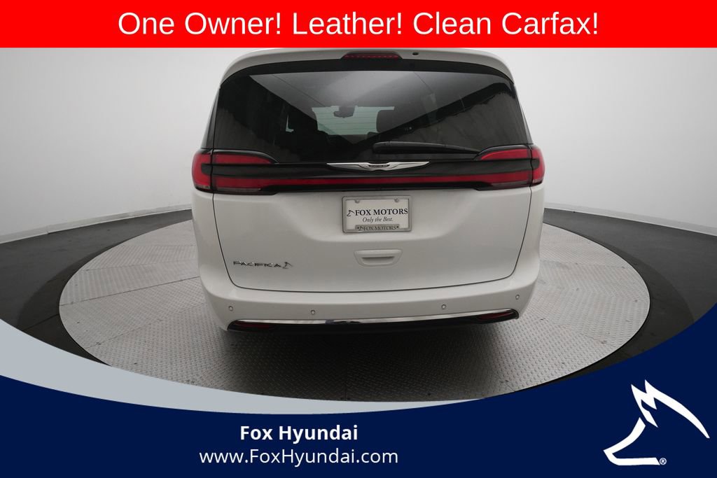 Used 2023 Chrysler Pacifica Touring-L FWD image 24