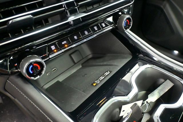 New 2026 Chevrolet Traverse LT w/ Sun and Wheel Package image 23