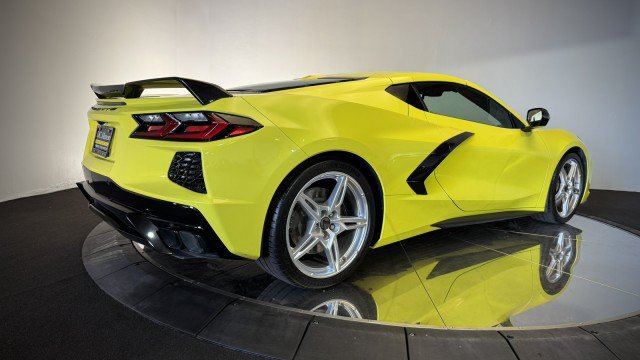 Used 2024 Chevrolet Corvette Stingray Premium Cpe w/ Z51 Performance Package RWD image 27