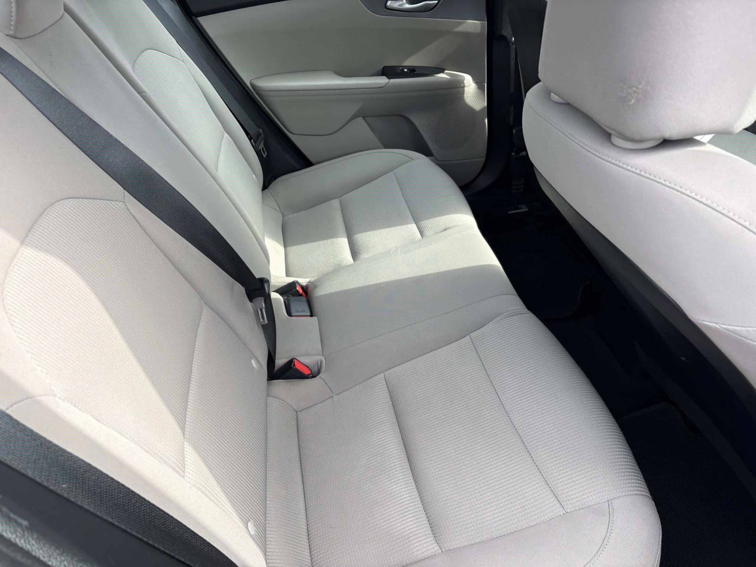 Used 2019 Kia Forte LXS image 19