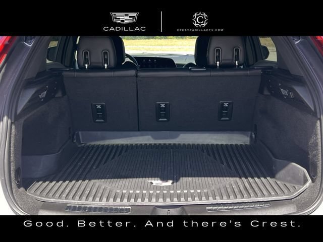 Certified 2025 Cadillac XT4 Premium Luxury w/ LPO, Floor Liner Package FWD image 28