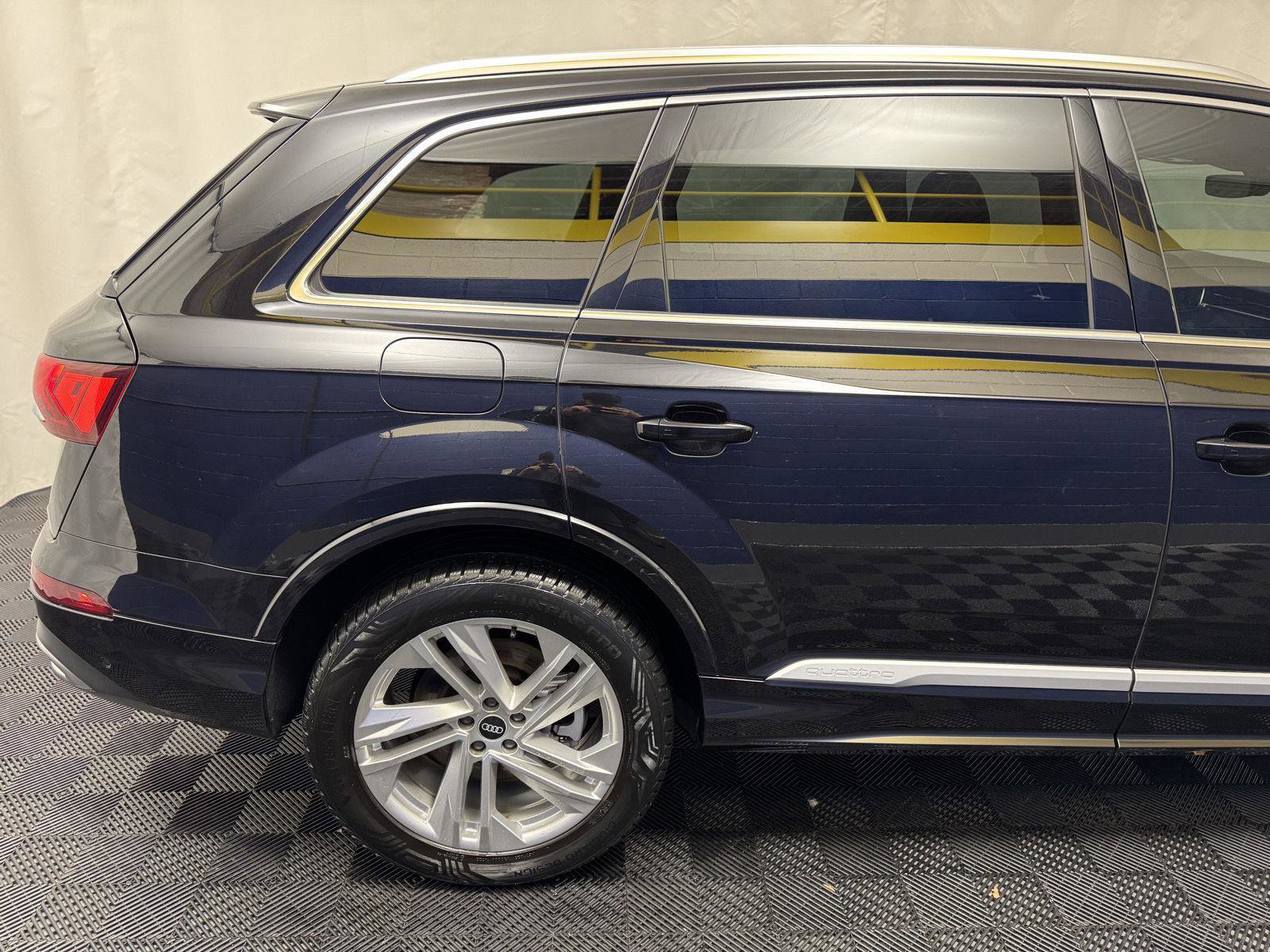 Used 2021 Audi Q7 3.0T Premium Plus w/ Executive Package image 14