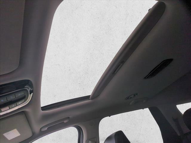 Used 2025 Hyundai Palisade SEL FWD image 16