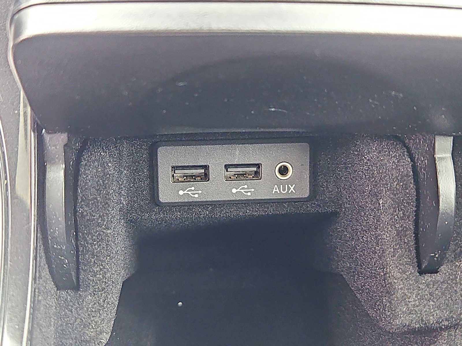 Used 2016 Nissan Maxima Platinum FWD image 17