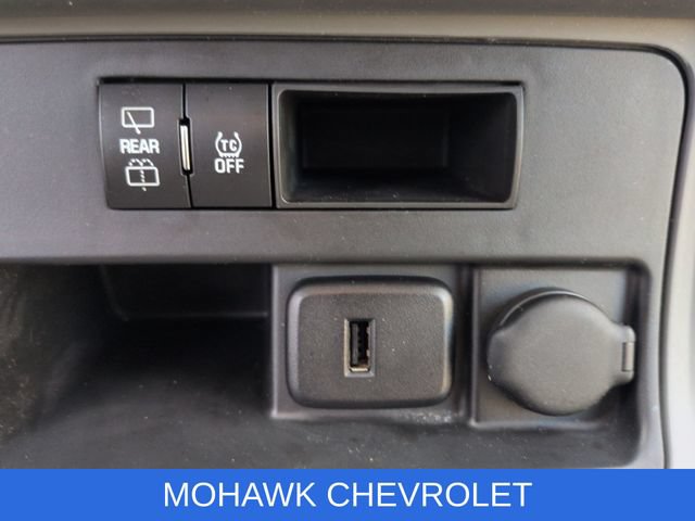 Used 2017 Chevrolet Traverse LS FWD image 33