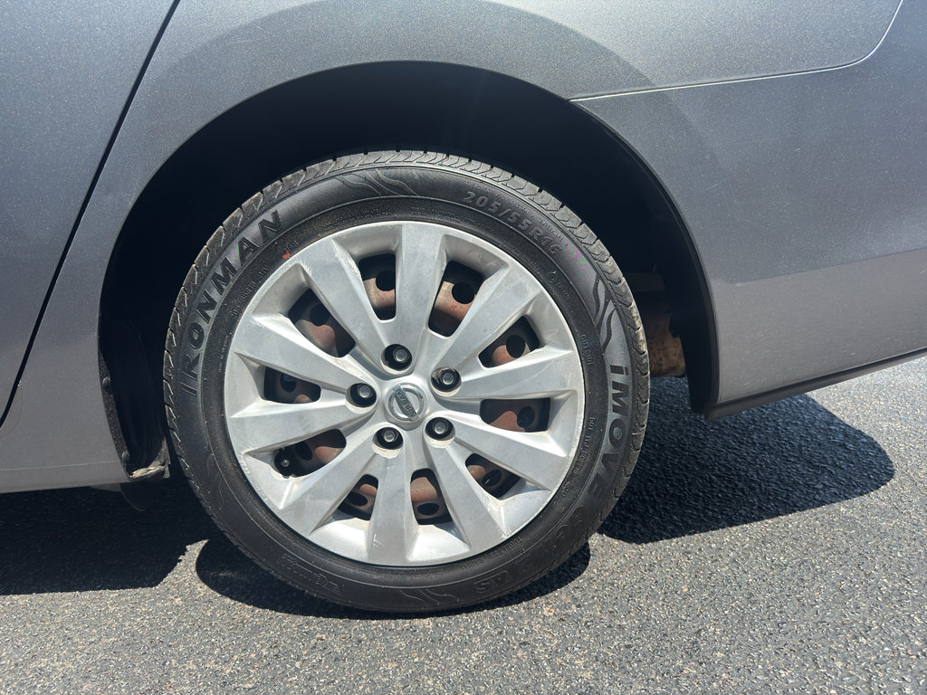 Used 2018 Nissan Sentra S FWD image 10