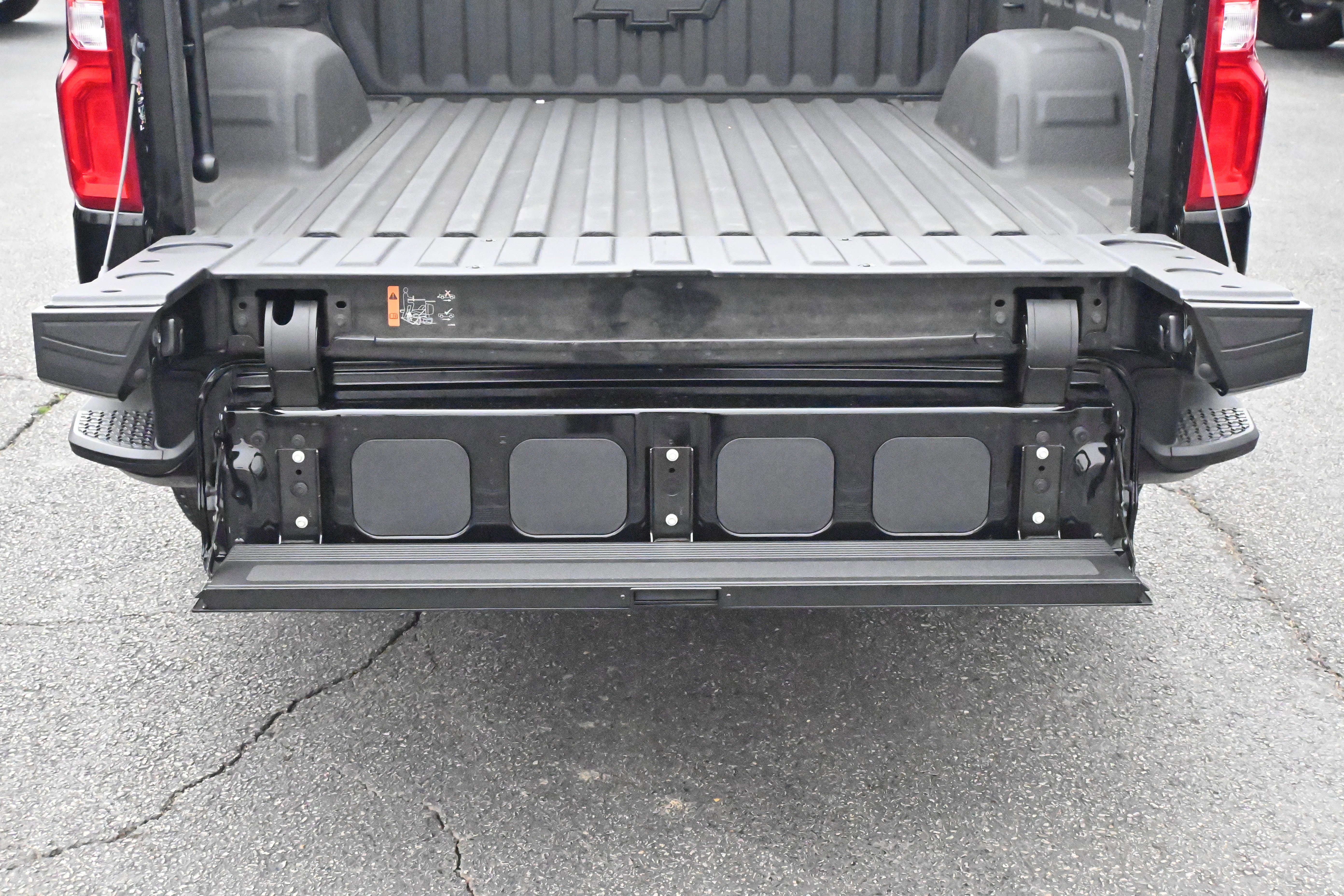 Used 2025 Chevrolet Silverado 1500 High Country w/ Technology Package image 15