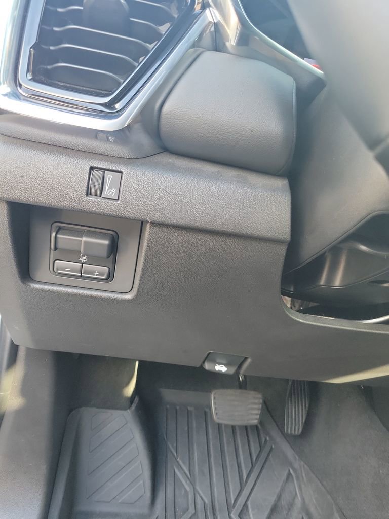 Used 2023 GMC Canyon Elevation w/ Elevation Premium Package AWD/4WD image 28