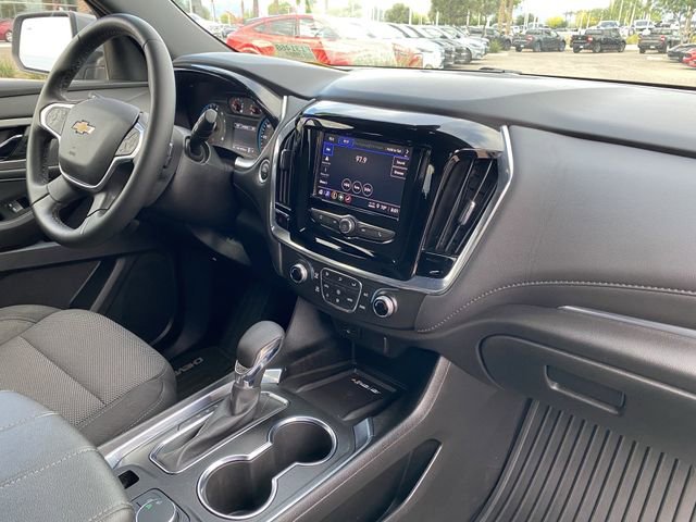 Used 2023 Chevrolet Traverse LT image 13