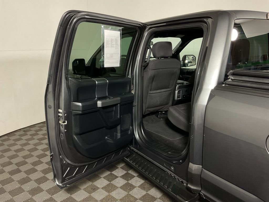 Used 2018 Ford F150 XLT w/ Equipment Group 302A Luxury AWD/4WD image 32