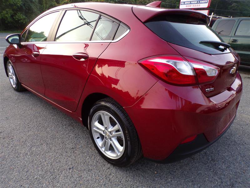 Used 2017 Chevrolet Cruze LT FWD image 8