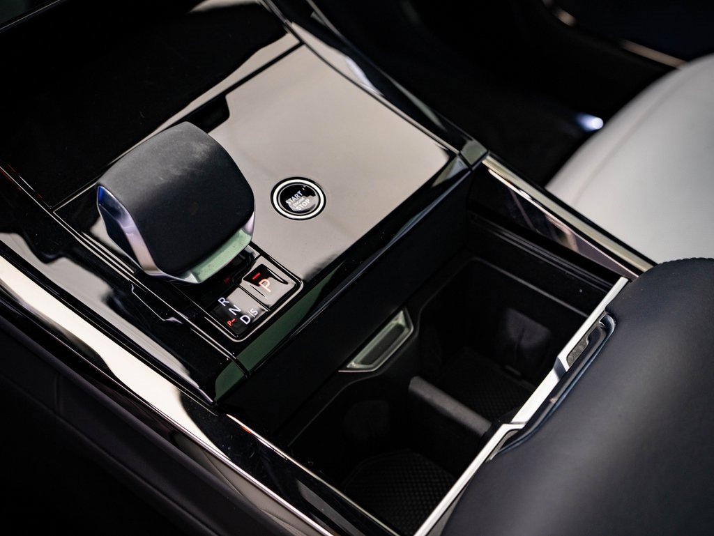 Used 2025 Land Rover Range Rover Sport Dynamic SE image 33