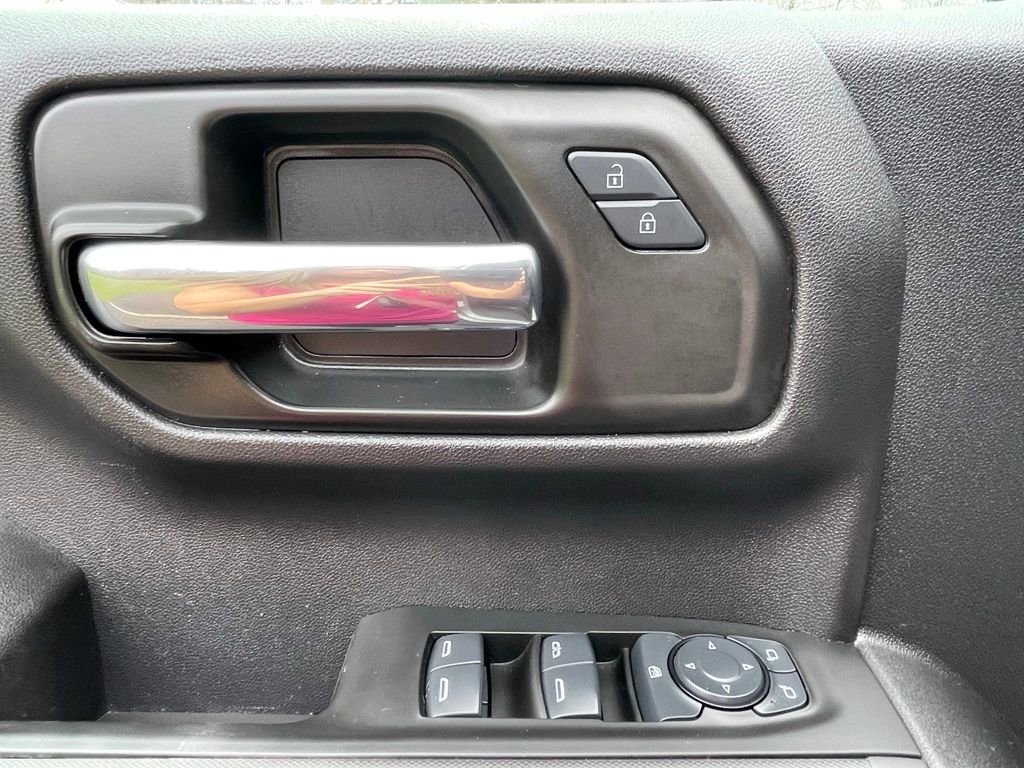 Certified 2025 Chevrolet Silverado 1500 Custom Trail Boss w/ LPO, Dark Essentials Package AWD/4WD image 27