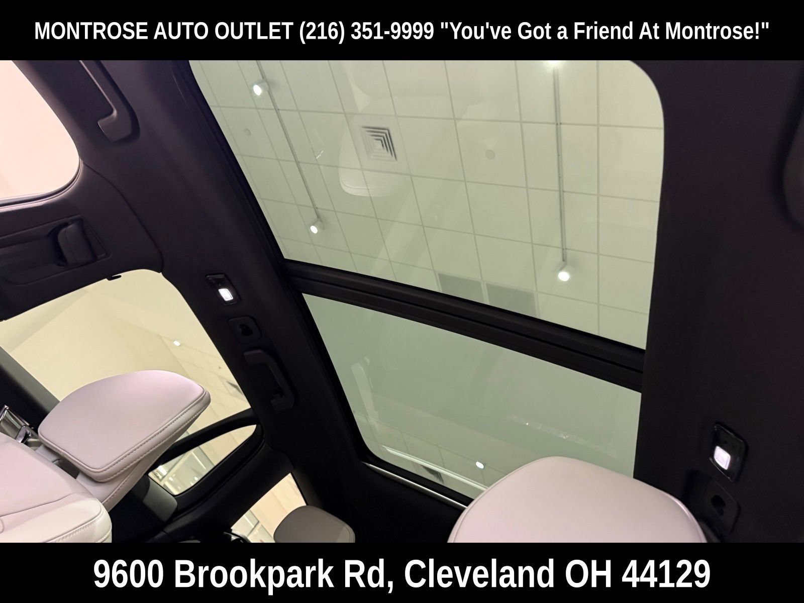 New 2026 Volvo V60 B5 Cross Country Ultra w/ Protection Package Premier image 34