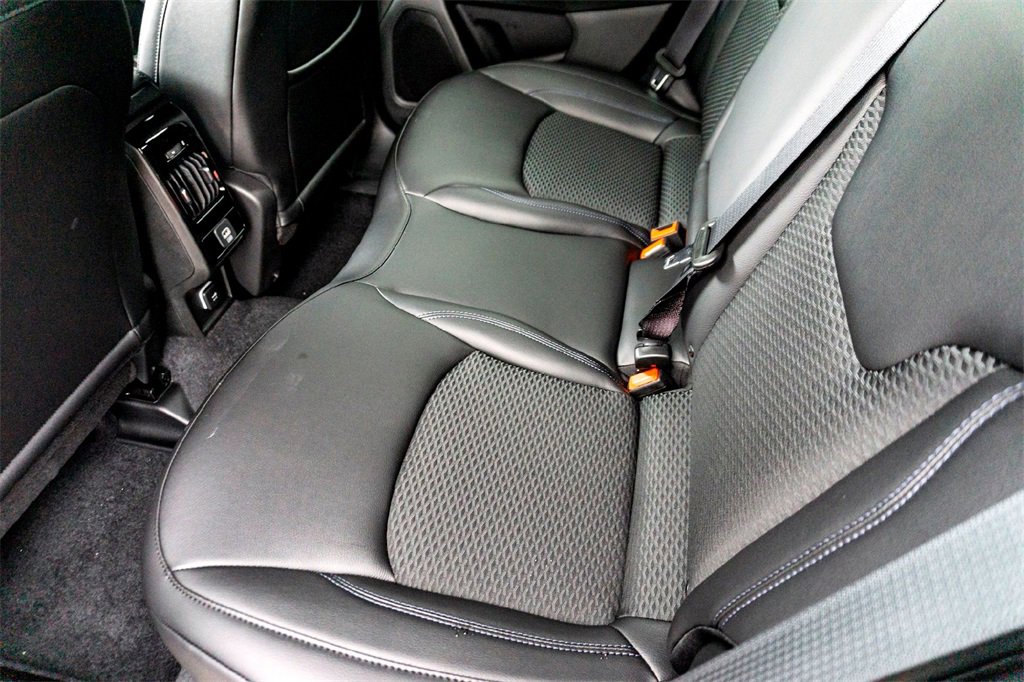 New 2026 Jeep Compass Latitude image 18