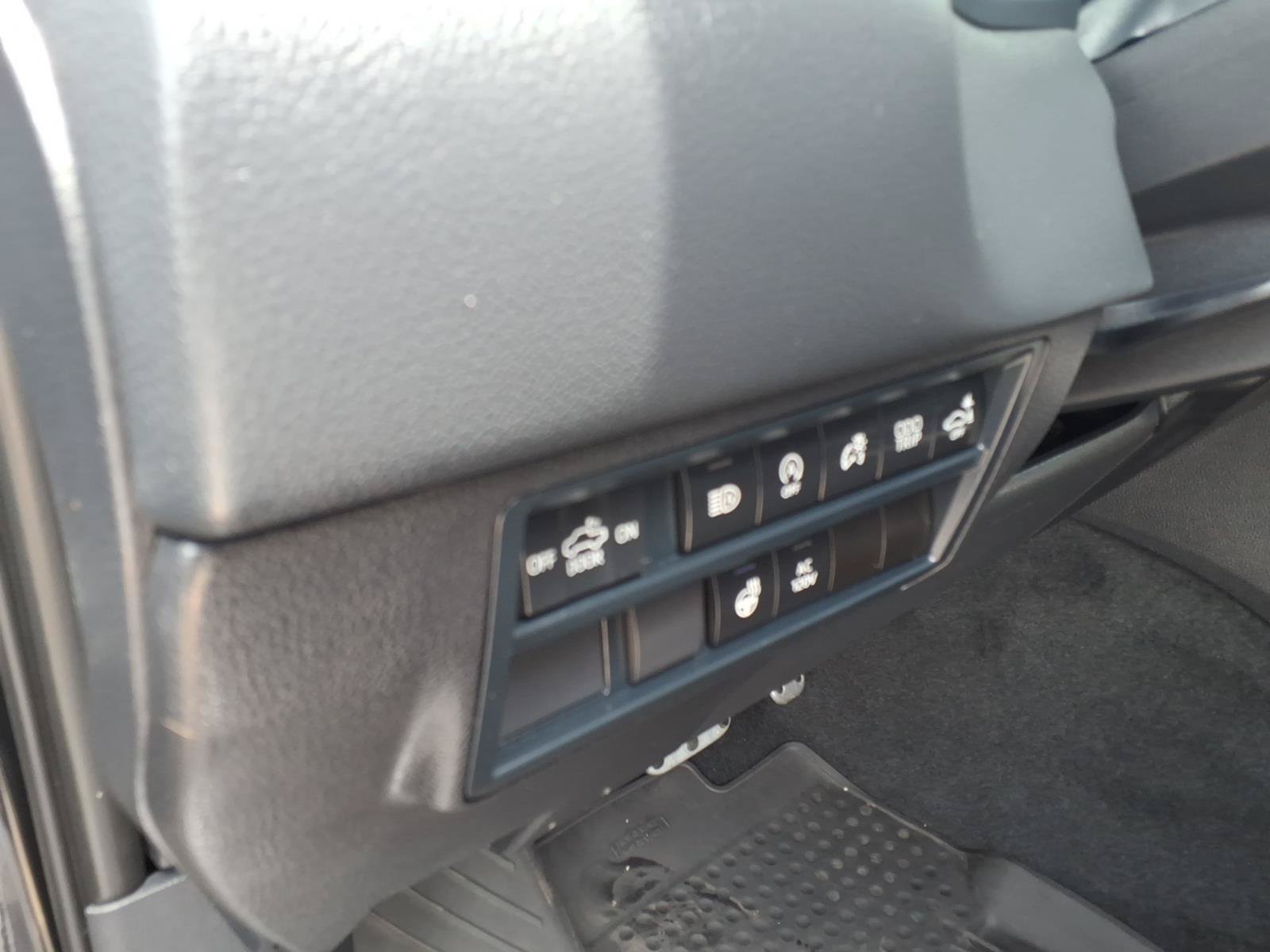 Certified 2025 Toyota Tundra Limited w/ TRD Off-Road Package AWD/4WD image 20