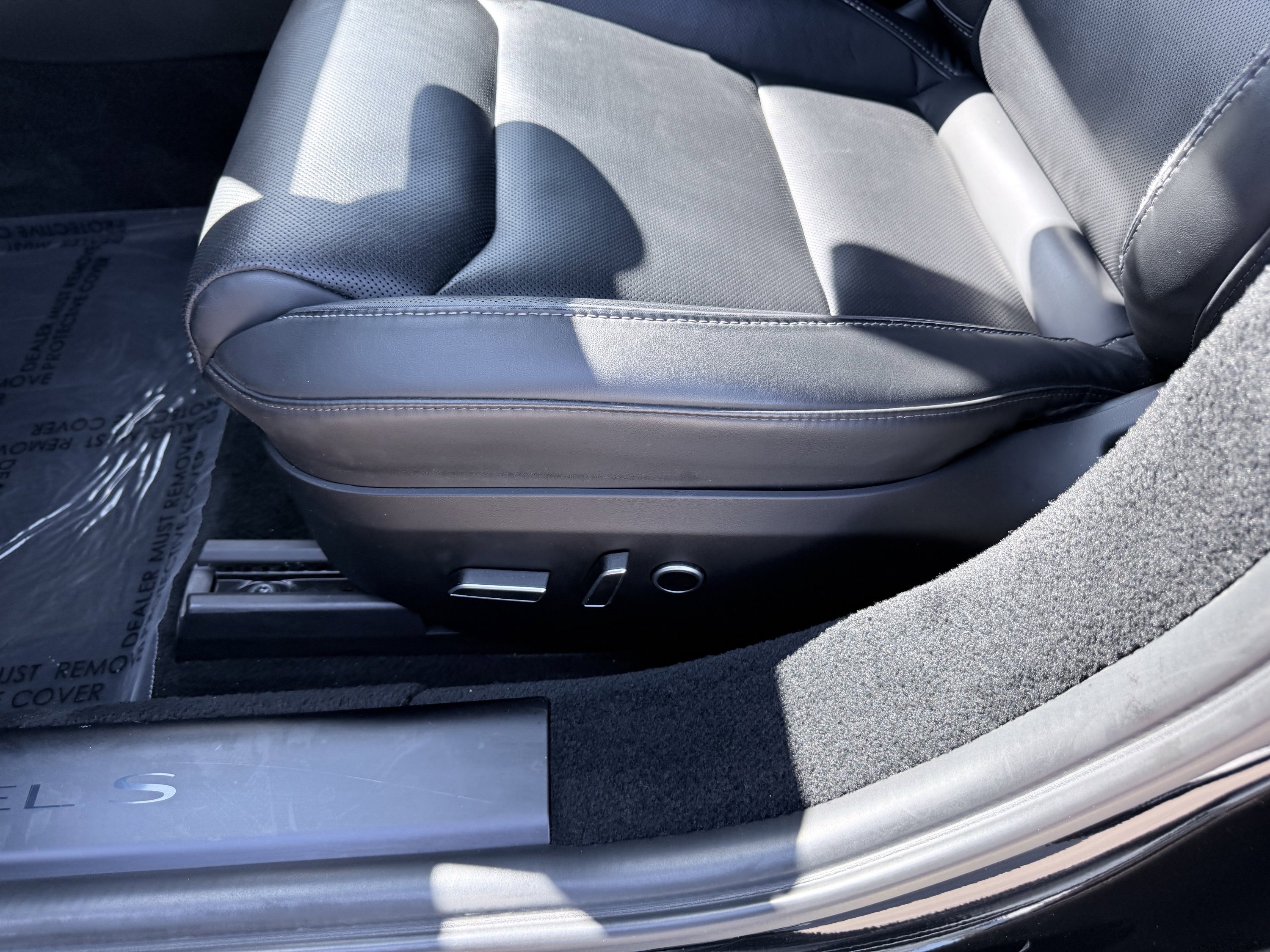 Used 2023 Tesla Model S Plaid image 31