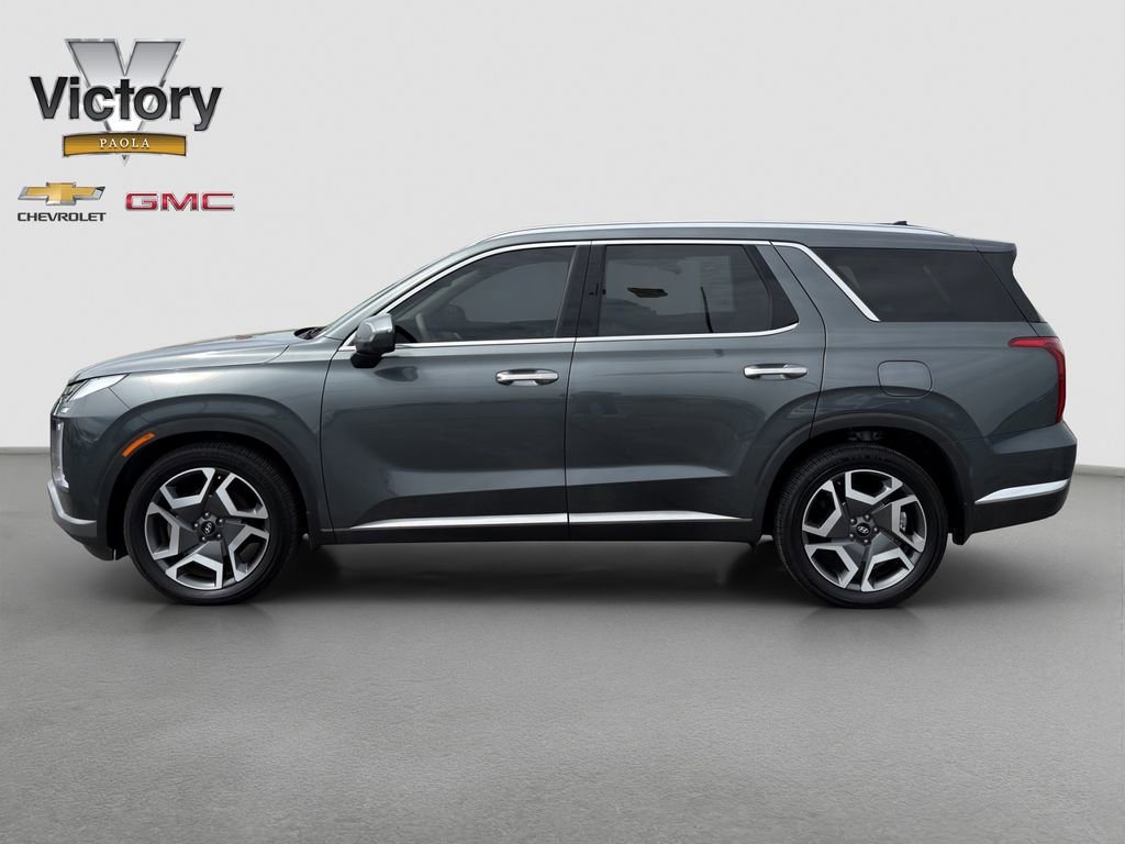 Used 2023 Hyundai Palisade Limited FWD image 3