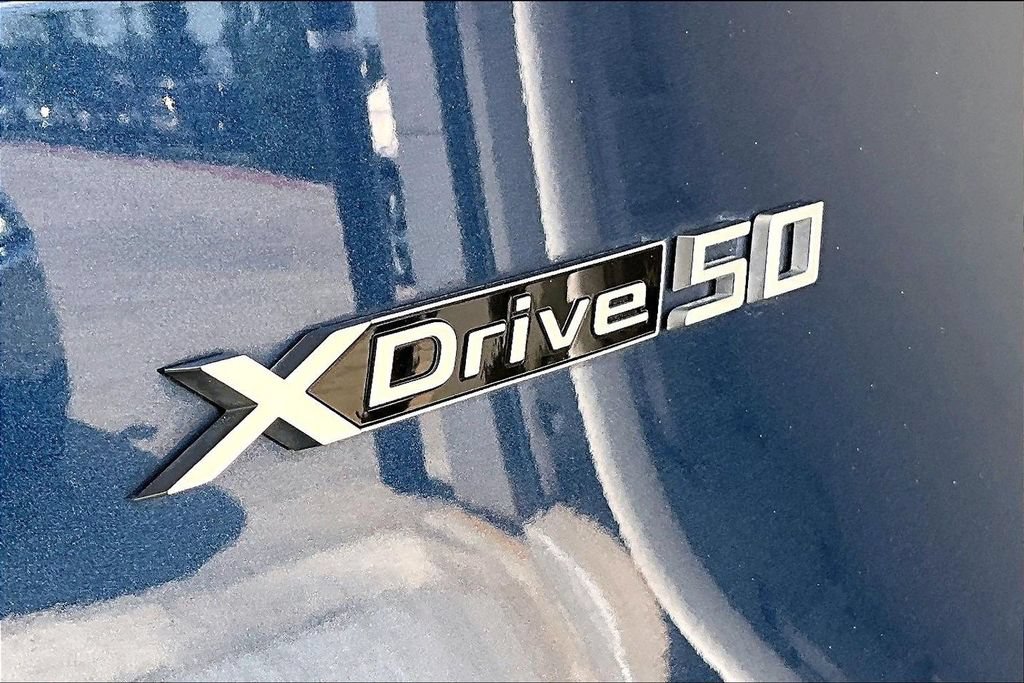 Used 2023 BMW iX xDrive50 AWD/4WD image 38
