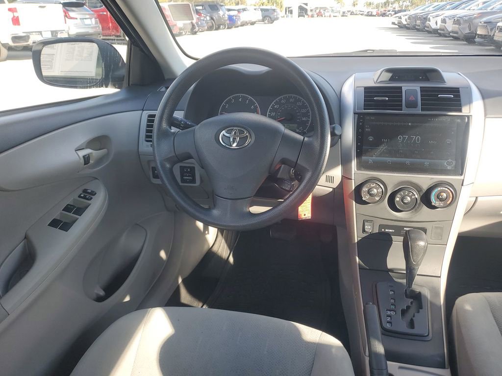 Used 2013 Toyota Corolla L image 15